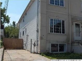 12 Vanderbilt Ave, Staten Island, NY 10304