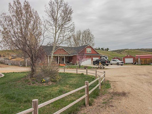 3rd image of 2580 Sand Hollow Rd