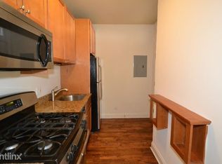 746 W Addison St, Chicago, IL 60613