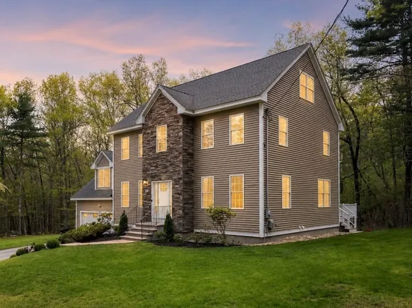12 Cowdry Hill Rd, Westford, MA 01886