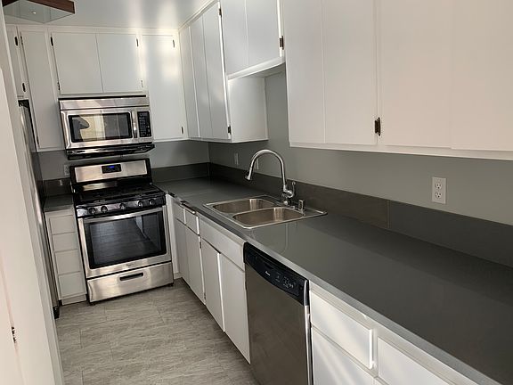 5th image of 1060 Golden Springs Dr Unit D