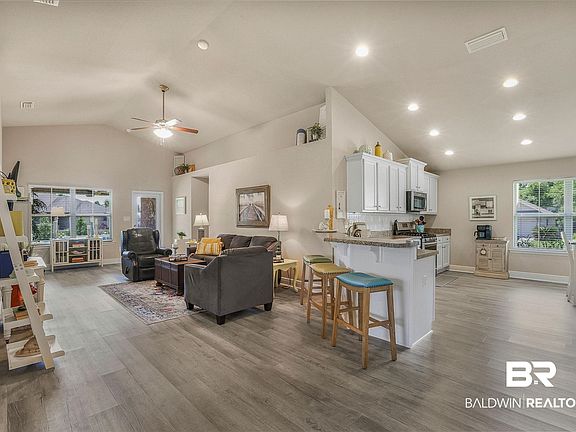 3rd image of 8774 Allay Ln