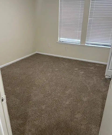 117 Hampton Dr — Photo 11