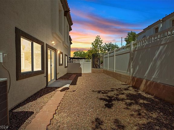 3rd image of 1088 Tuscan Sky Ln #101