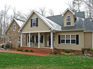 48 Shadymont Dr, Pittsboro, NC 27312