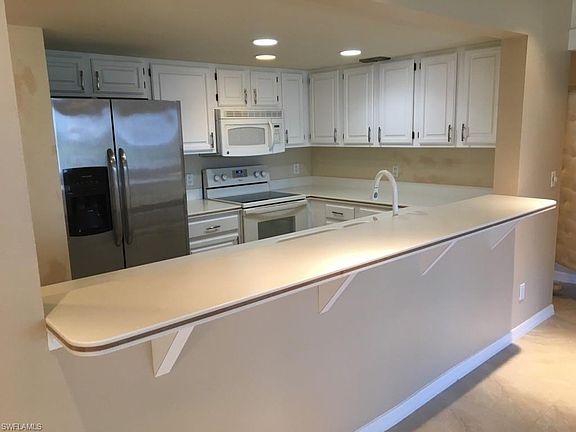 3rd image of 3427 Timberwood Cir