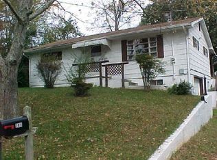 108 Wayne Rd, Oak Ridge, TN 37830