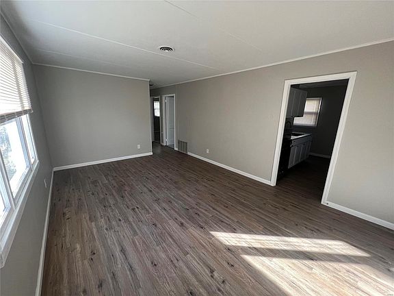 2nd image of 1445 Sproule Ave