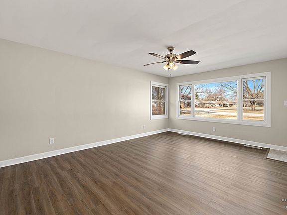 4th image of 479 Porter Ave