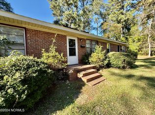408 Hawthorne St, Hamlet, NC 28345