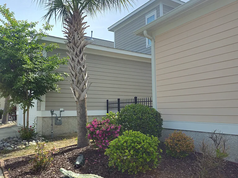 7711 Monarch Dr — Photo 43