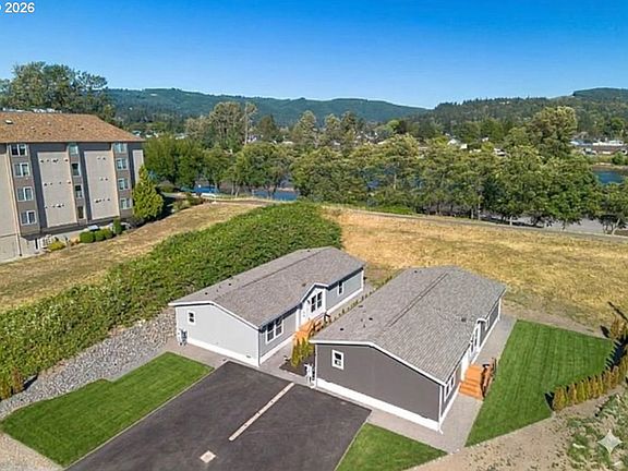 2nd image of 1506 River Rd