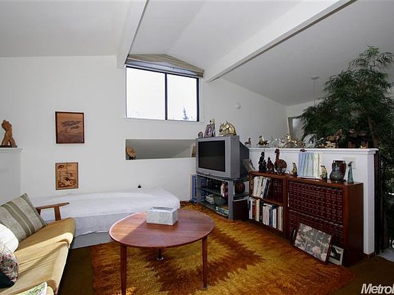 5th image of 2501 Corona Dr