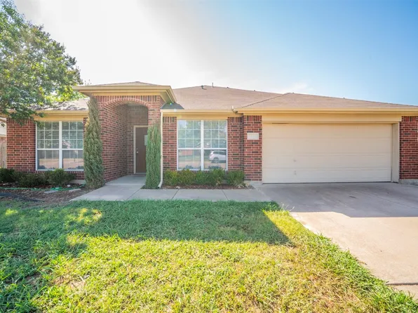 1101 Ben Dr, Burleson, TX 76028