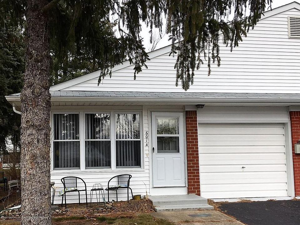 1st image of 601 Willow Ln #A