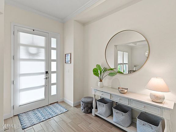 4th image of 2848 MONTILLA Drive