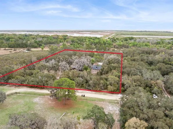 22932 Carolyn Ln, Astatula, FL 34705