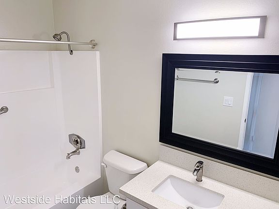 4th image of 4220 S Harbor Blvd #4220303