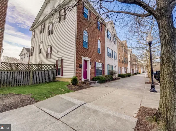 809 McHenry St, Baltimore, MD 21230