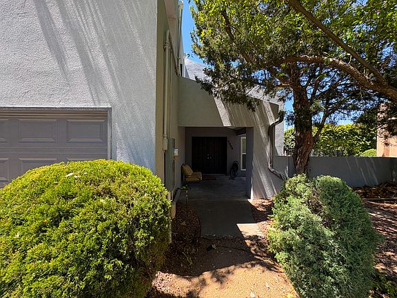 3rd image of 9808 Murifield Ct NE