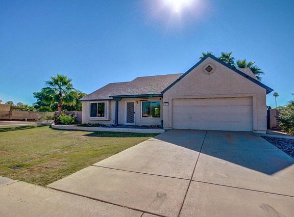 2nd image of 1475 E Dava Dr