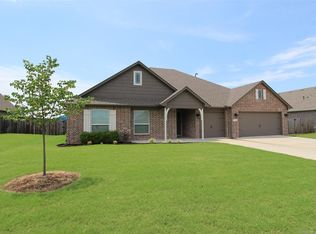 7025 E Oakridge St, Broken Arrow, OK 74014