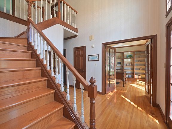 4th image of 5139 Kingswood Dr