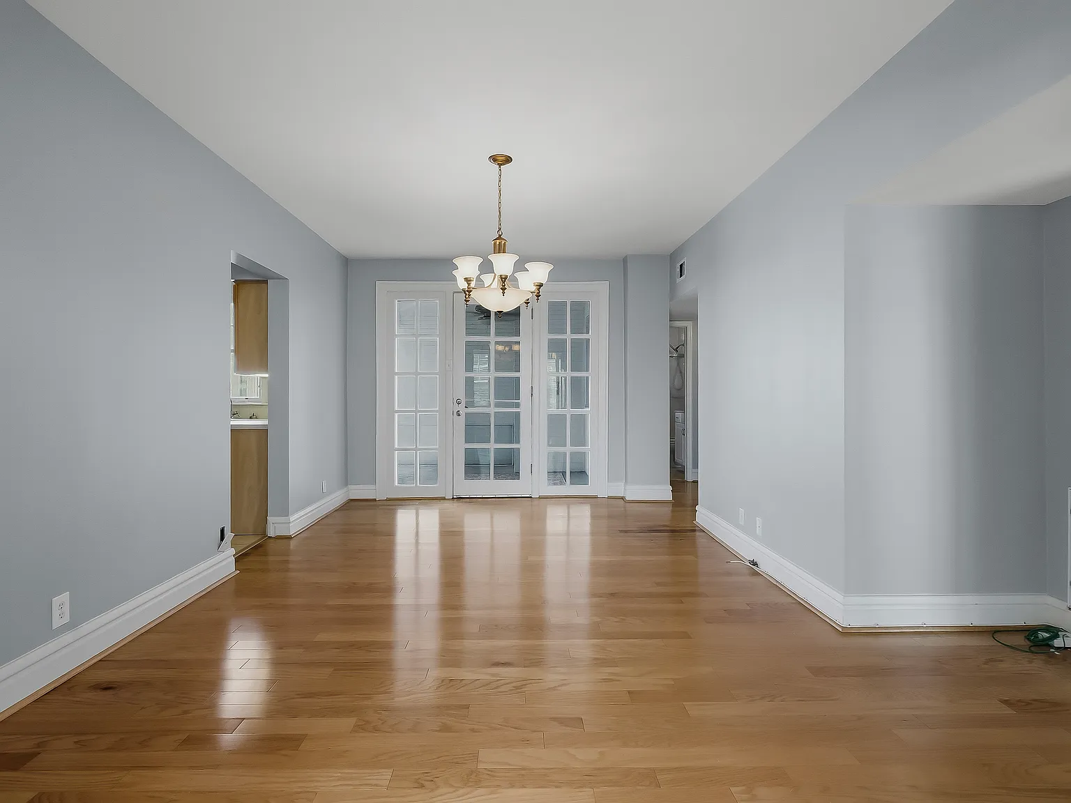 329 Belt Ave — Photo 3