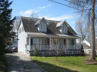 10 Upper Welden St, Saint Albans, VT 05478