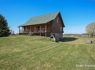 3688 S Ferris Rd, Sumner, MI 48889