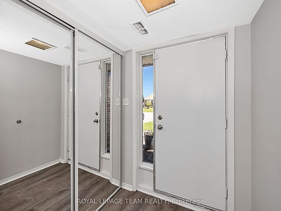 3rd image of 276 Dalehurst Dr #C