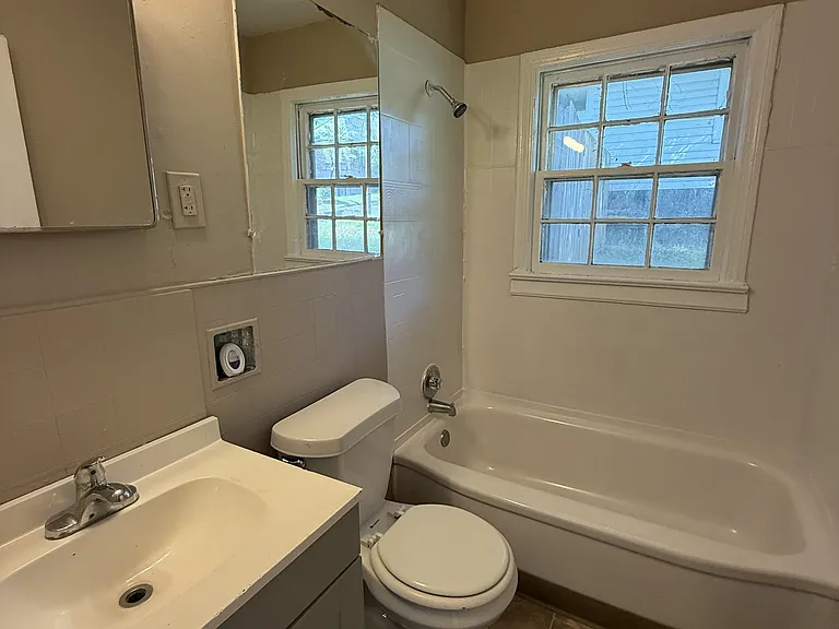 4716 Court M — Photo 7