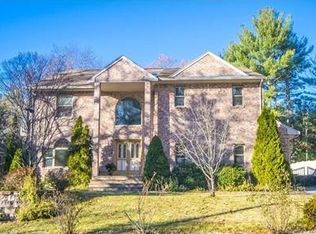 18 Francis St, North Reading, MA 01864