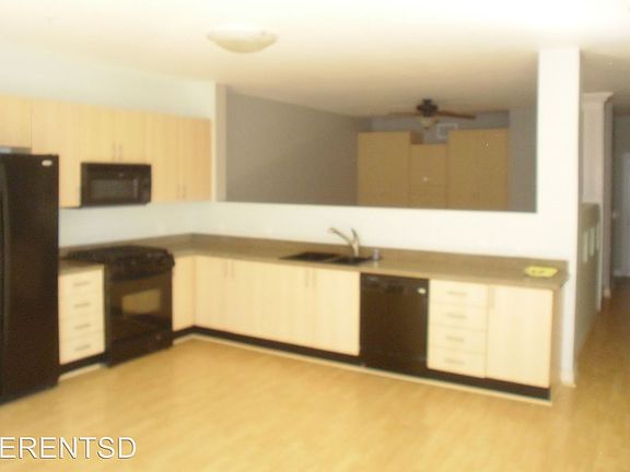 2nd image of 1465 C St Unit 3320