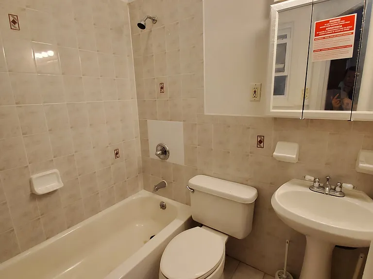 25-39 36th St #2REAR — Photo 6