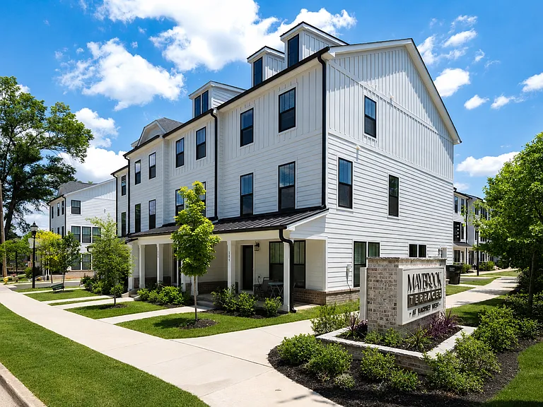 Maybrook Terraces — Photo 3