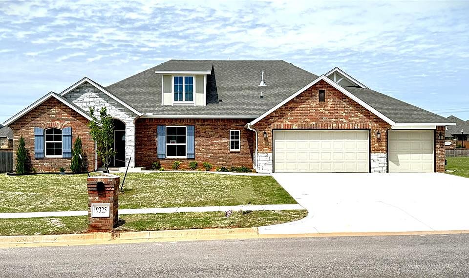 1st image of 9325 SW 45th Ct