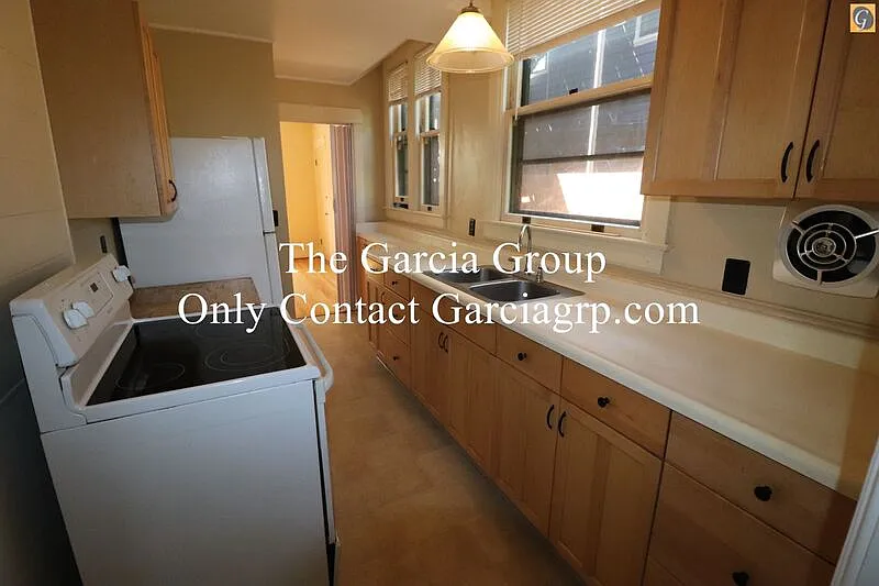 1 bed, 1.0 bath, 1231 sqft, $1,695 — Photo 3