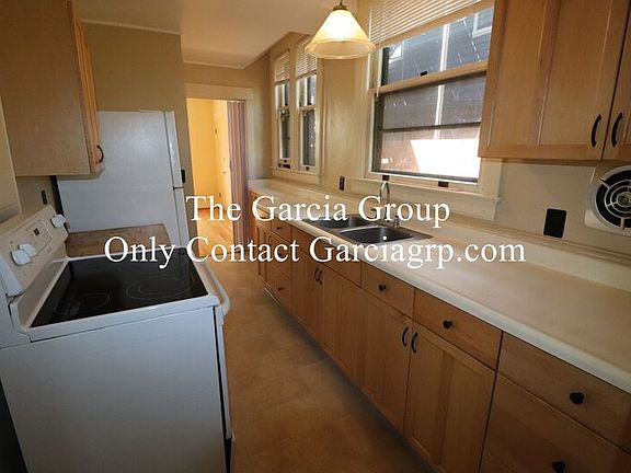 3rd image of 1405 SW Hall St