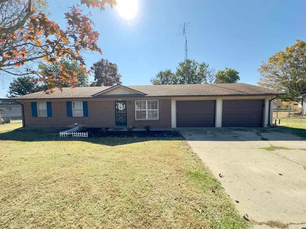1317 Rolling Meadows Dr, Union City, TN 38261