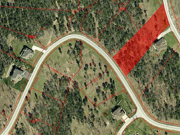 2nd image of 240 Mark Twain Dr