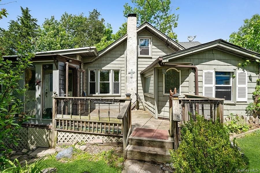 1st image of 9 Sterling Pl