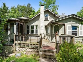 9 Sterling Pl, Greenwood Lake, NY 10925