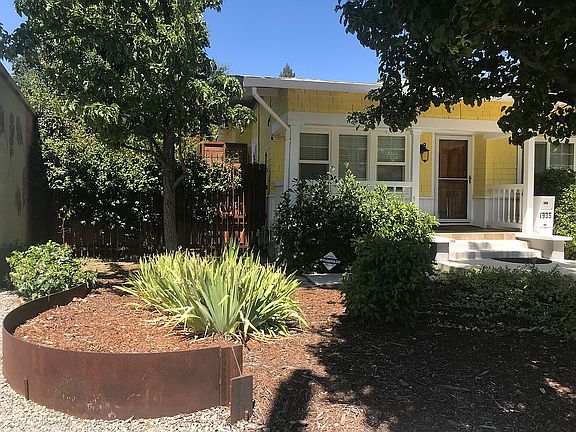 3rd image of 1935 2nd Ave