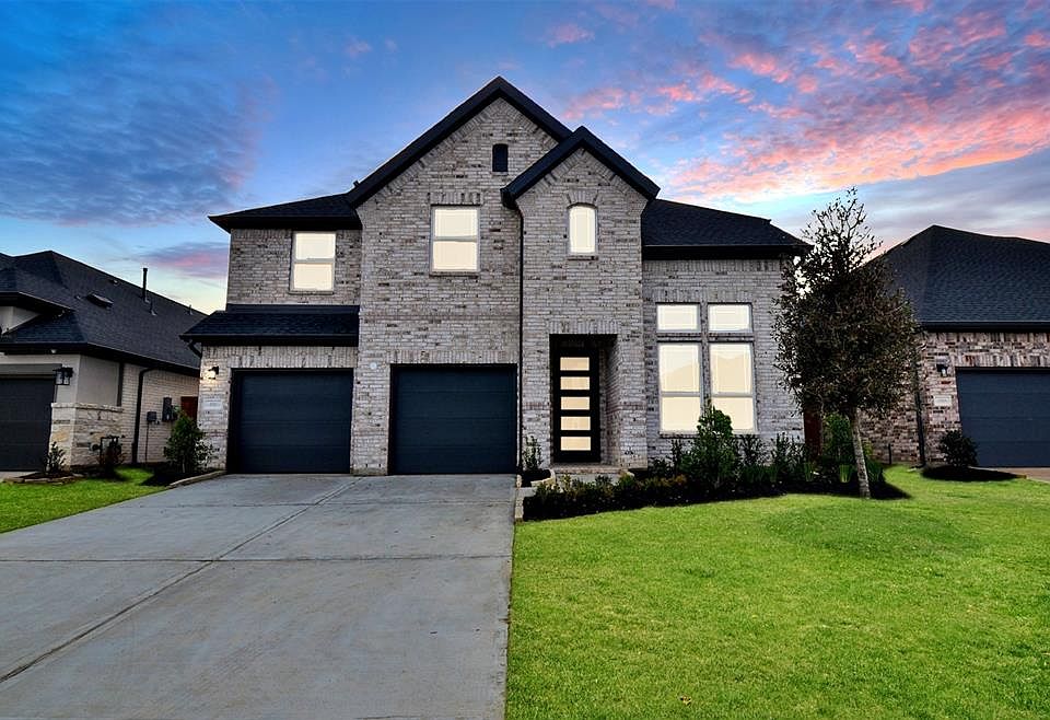 Stunning front elevation