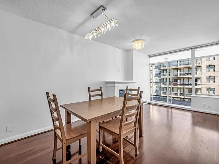 892 Carnarvon St #3303 — Photo 9