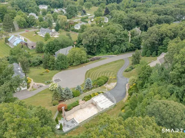 32 King Richards Court, Avon, CT 06001