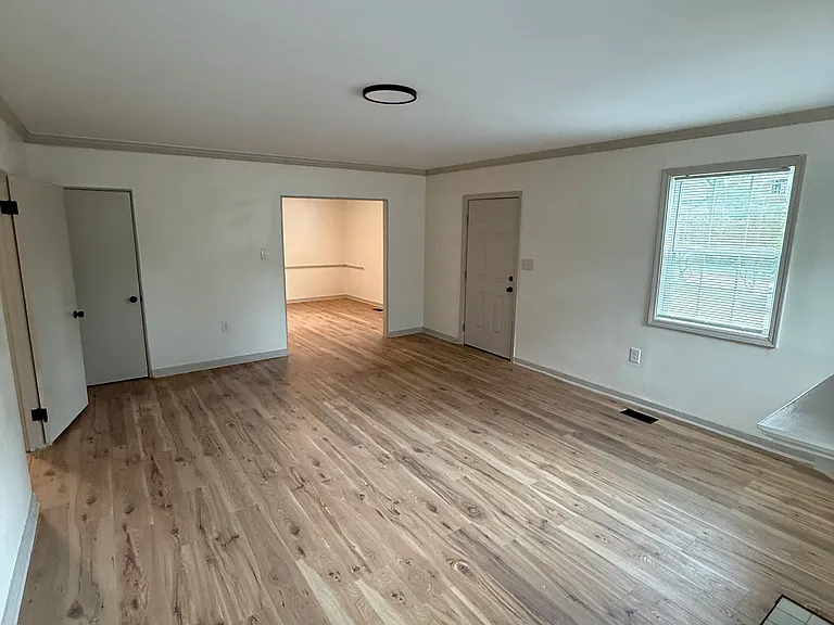 520 Oakhill Dr — Photo 7