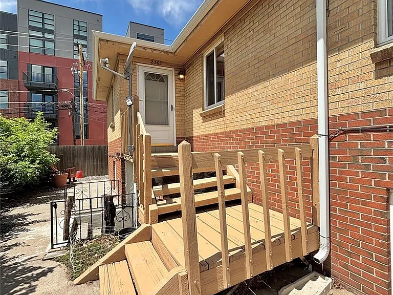 2365 S Race St — Photo 16