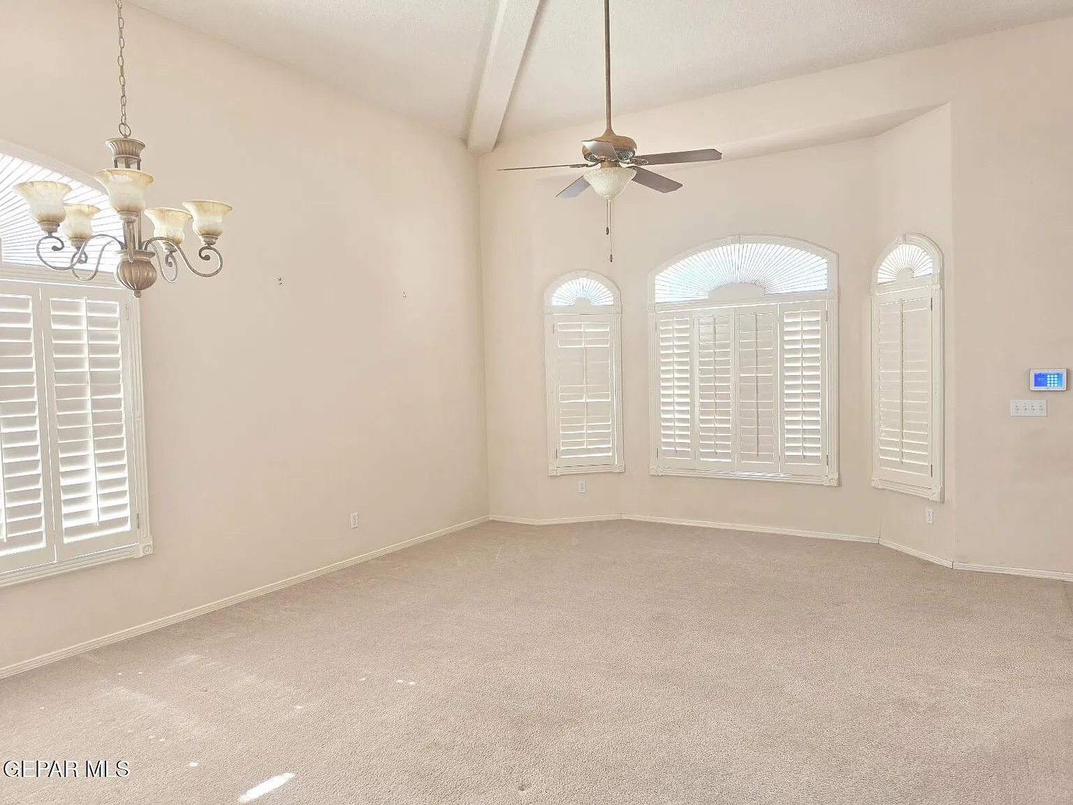 4 bed, 3.5 bath, 2789 sqft, $3,300 — Photo 4